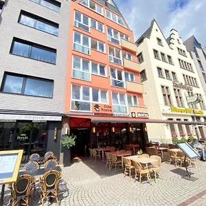 Drei Kronen Hotell